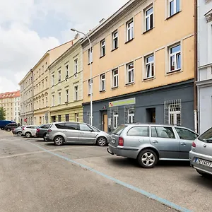 Easy Housing , Praag Tsjechië